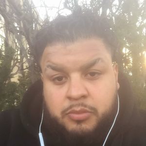 Meet your Posher, Javier